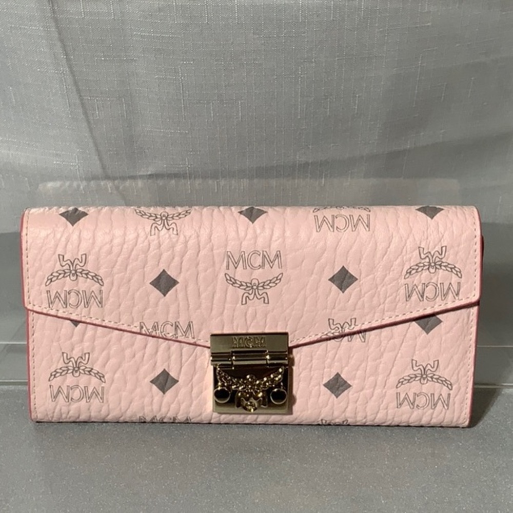 MCM Gold Chain Wallet in Visetos.  NEW with box.